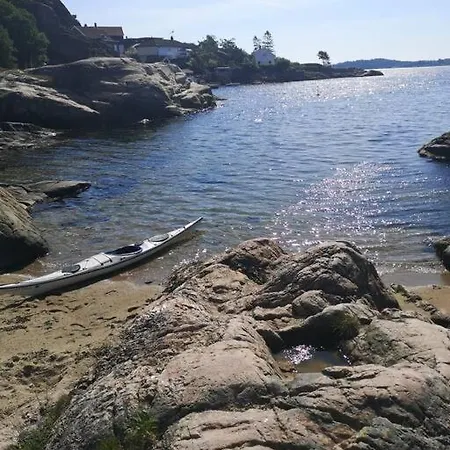 Flott Med Sjoutsikt Badstue Og Badestamp * Kristiansand